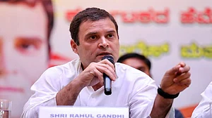 राहुल गांधी ने स्वास्थ्य कर्मियों को किया सलाम, कहा- आप सबसे बड़े देशभक्त, जरूरत के समय देश के आ रहे काम