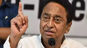 मध्य प्रदेश में कोरोना योद्धाओं को सुविधाएं मुहैया कराई जाएं : कमल नाथ