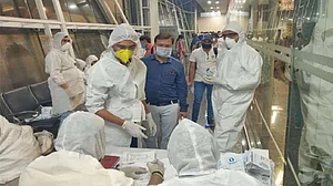 कोरोना अपडेट: देश में 24 घंटे के भीतर 773 मामले आए सामने, 35 की मौत, जानें राज्यों में कैसे हैं हालात