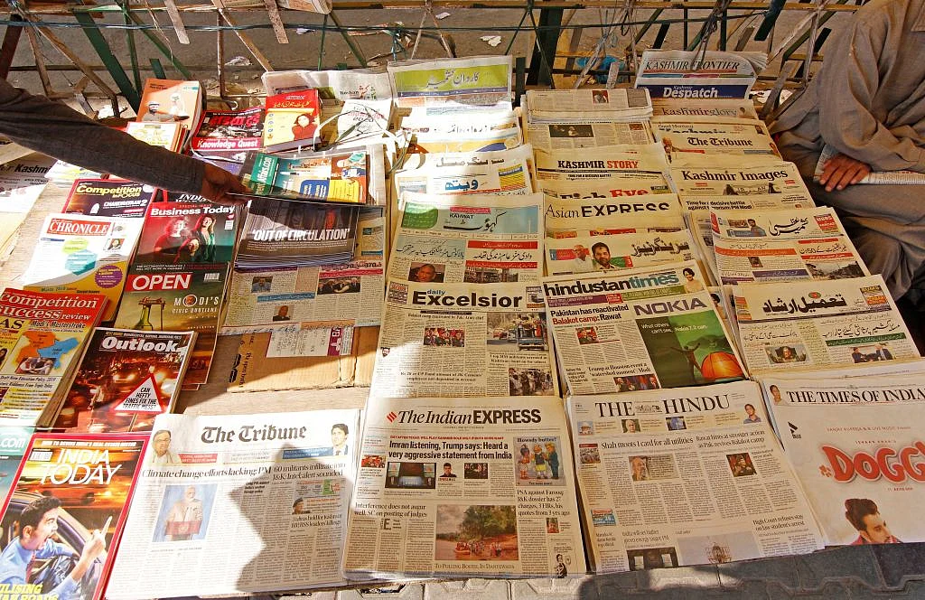 कोरोना लॉकडाउन से जबरदस्ट आर्थिक  संकट में भारतीय मीडिया उद्योग, आखिर क्यों आंखे मूंदे है सरकार!