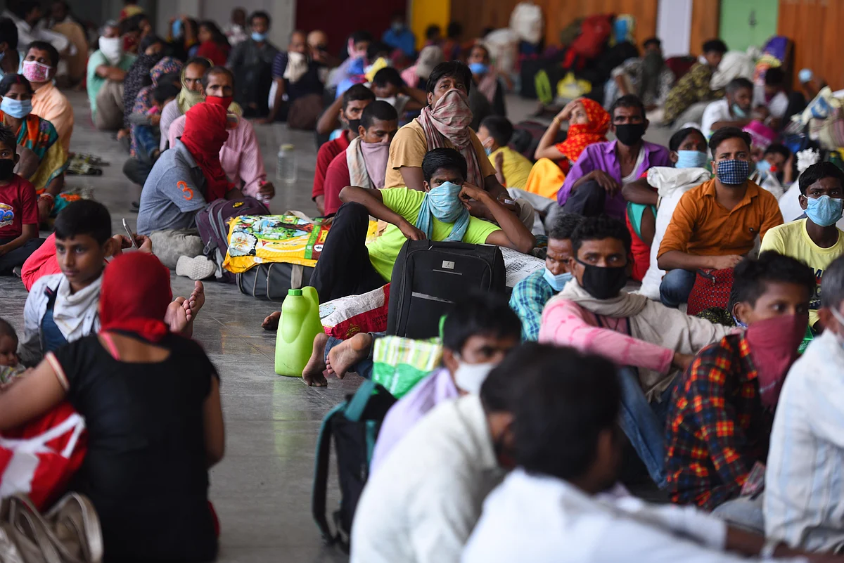 मजदूरों पर लॉकडाउन की सबसे ज्यादा मार, शहर से की गांव वापसी, पहले से बदहाल गांवों में कैसे करेंगे जीवन-यापन?