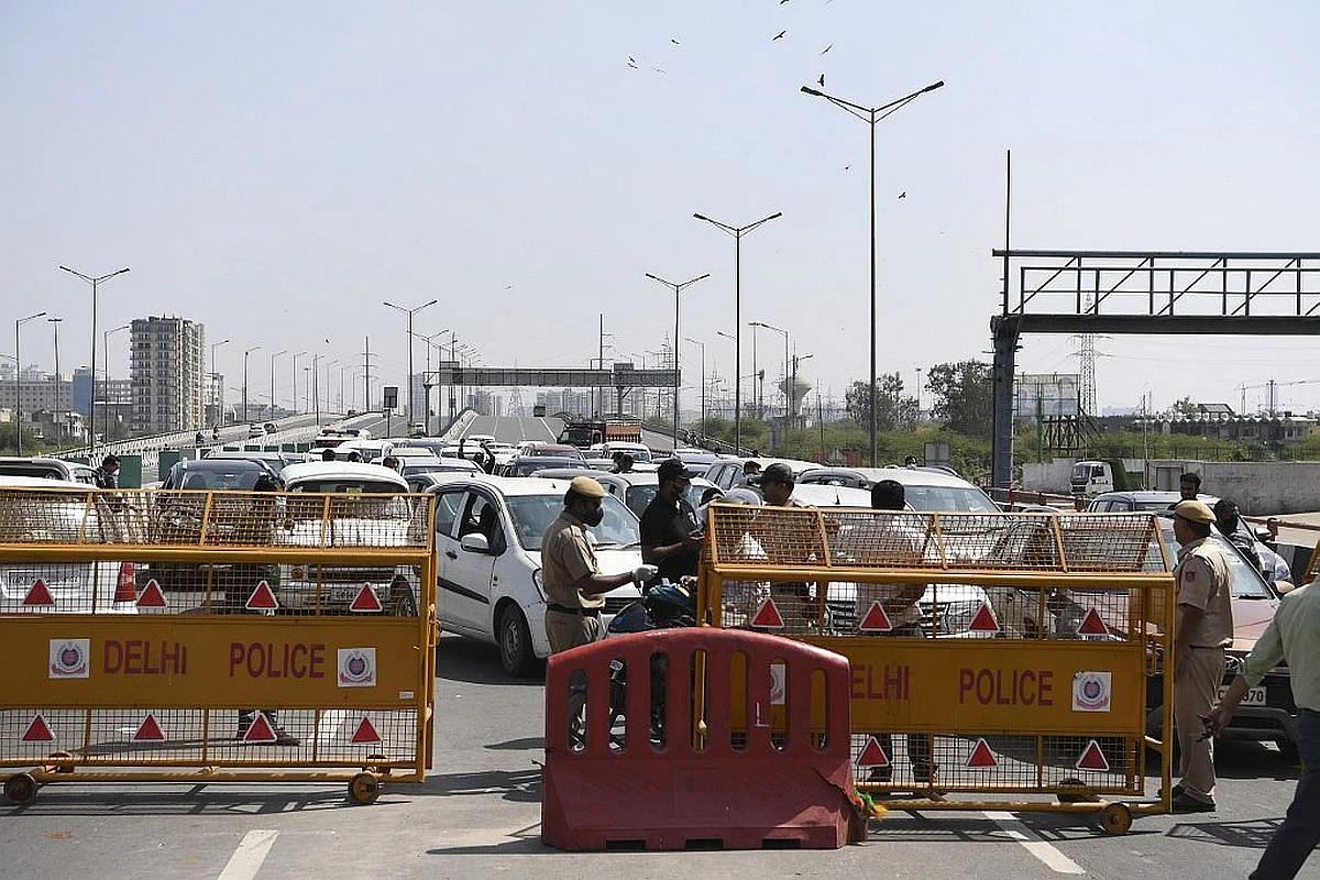 सोमवार को दिल्ली की सीमाओं पर 20 फीसदी वाहन ज्यादा पहुंचे, लॉकडाउन से मिली छूट के कारण कई जगह लगा जाम