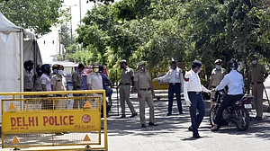 लॉकडाउन: लाखों लोगों के खिलाफ हुई FIR, सैकड़ों की गिरफ्तारी भी हुई, लेकिन आगे वो भी नहीं होगी!