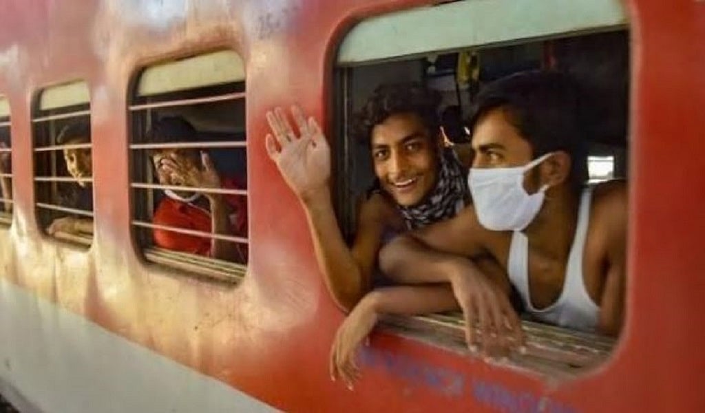 देश में लॉकडाउन के बीच आज से शरू होगी टिकटों की बुकिंग, जानें किस रूट पर चलेगी ट्रेन और कैसे मिलेगा टिकट