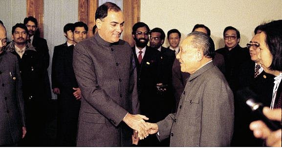 चीन से तनातनी का हल संयम और चतुराई से ही संभव, हड़बड़ाहट में अमेरिका की गोद में बैठने से होगा नुकसान