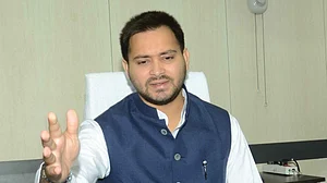 आरजेडी नेताओं पर मामला दर्ज होने पर भड़के तेजस्वी, कहा, 'हमें डरा नहीं सकते'