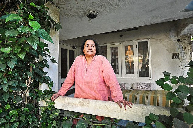 अब कोई सांचा नहीं जो और कल्पना मेहता बना सके, मजदूरों के दर्द ने आखिरकार पूरी तरह तोड़ दिया