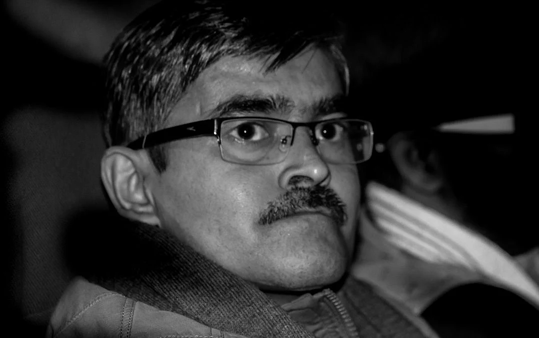 हिदीं साहित्य में चल रहा आशा और अपेक्षा का विवाद, जानने और न जानने को लेकर सोशल मीडिया पर बहस 