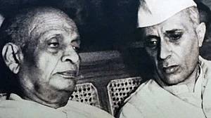 नेहरू ने उग्र दक्षिणपंथी विचारधारा और सांप्रदायिक ताकतों के प्रति तभी पटेल को कर दिया था आगाह