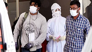 कोरोना: अगर आप जा रहे हैं हरियाणा, 3 दिन से ज्यादा रुकने का है प्लान तो जान लें ये नियम, वरना हो जाएंगे परेशान!