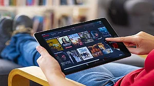 अश्लील कंटेंट दिखाने वाले OTT Platforms के खिलाफ एक्शन, 18 ओटीटी, 19 वेबसाइट समेत 10 ऐप ब्लॉक