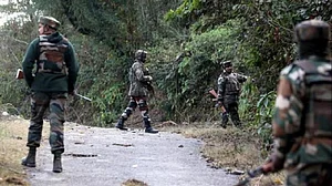 जम्मू-कश्मीर के कुपवाड़ा में सुरक्षा बलों का बड़ा एक्शन, मुठभेड़ में 5 विदेशी आतंकियों को किया ढेर