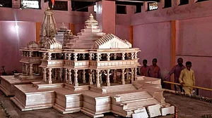 जुलाई में राम मंदिर निर्माण के शिलान्यास कार्यक्रम की तैयारी, पीएम मोदी भी हो सकते हैं शामिल