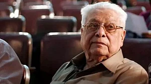 बासु चटर्जीः सिनेमा का वह मास्टर, जिसने आम लोगों की आम जिंदगी को पर्दे पर उतारा