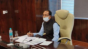 मध्य प्रदेश: इंदौर में मुस्लिम छात्रों को परीक्षा हॉल में नहीं घुसने दिया गया, बरामदे में बैठाकर ली गई परीक्षा