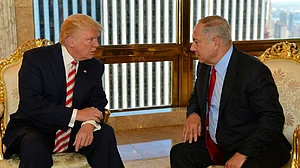 कोरोना संकट ने बड़े-बड़ों को हिला दिया, अमेरिका में ट्रंप तो इजरायल में नेतन्याहू की लोकप्रियता घटी