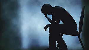 मृणाल पांडे का लेख: एक तो कोरोना महामारी की मार, दूसरा इसमें छिपा मानसिक अवसाद लोगों को बना रहा शिकार