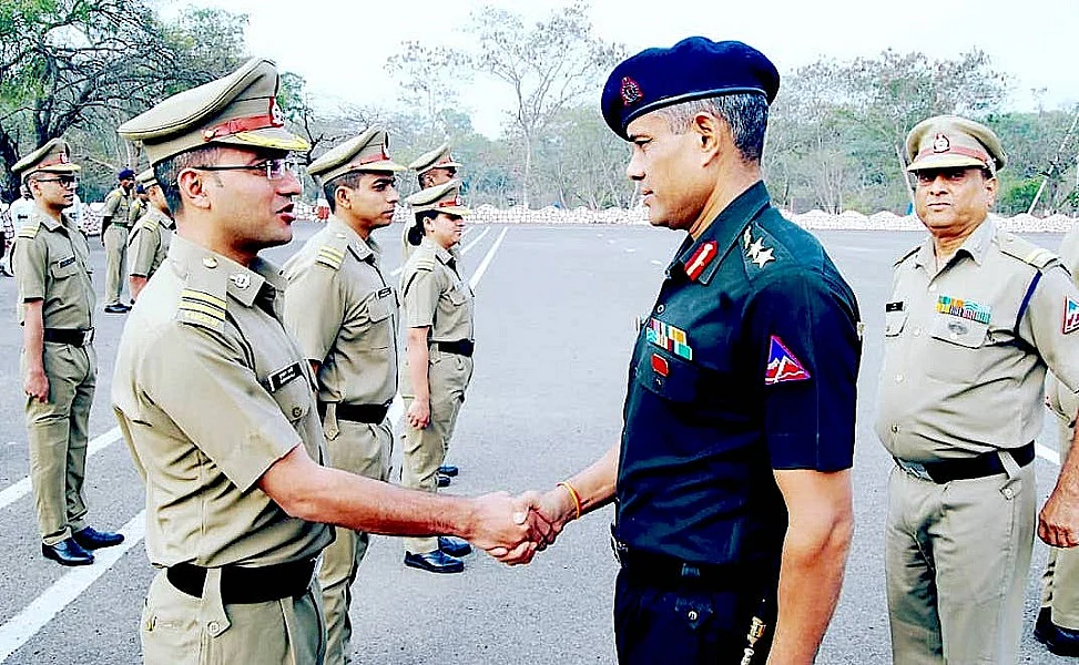 लद्दाख से लापता आईईएस अधिकारी का अब तक नहीं चला पता, परिवार का आरोप सरकार नहीं दिखा रही दिलचस्पी