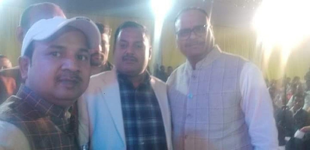 विकास दुबे के वीडियो से बीजेपी नेताओं संग नजदीकी का इशारा, खुद किया राजनीतिक पहुंच का बखान