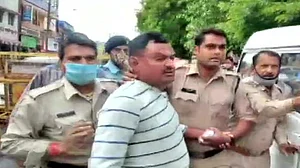 विकास दुबे का सनसनीखेज खुलासा: पुलिस वालों की हत्या के लिए किया गया था मजबूर, सभी 8 शव जलाने की थी तैयारी