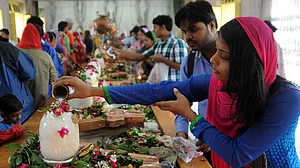 Sawan 2025: सावन का पवित्र महीना शुरू, 'बम बम भोले' के जयकारे से गूंजे शिवालय