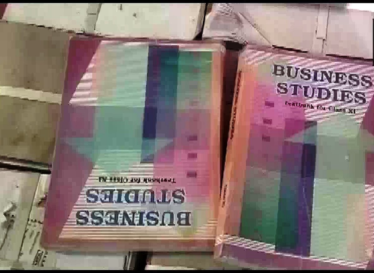 इस BJP नेता का बेटा है NCERT पुस्तक घोटाले का मास्टरमाइंड, अखिलेश बोले- नेताओं को नैतिक शिक्षा का पाठ पढ़ाए पार्टी