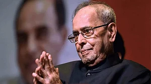 पूर्व राष्ट्रपति प्रणब मुखर्जी के निधन से शोक में पूरा देश, राष्ट्रपति, PM, राहुल गांधी ने जताया दुख