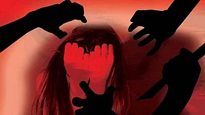 यूपी: सीएम योगी के गोरखपुर में नाबालिग से दरिंदगी, अपहरण कर गैंगरेप, पीड़िता के शरीर को सिगरेट से दागा