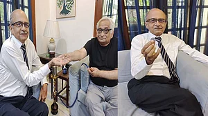 सुप्रीम कोर्ट ने अवमानना मामले में प्रशांत भूषण पर लगाया 1 रुपये का जुर्माना, न देने पर होगी 3 महीने की जेल