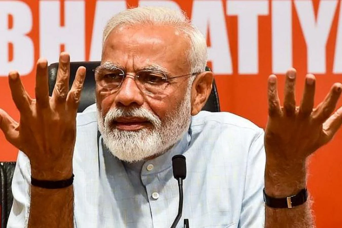 अर्थव्यवस्था की दुर्दशा हो या कोरोना काल में बरती जा रही लापरवाही, जिम्मेवार कौन? सरकार को देना होगा इसका जवाब