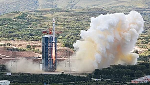 दुनिया की 5 बड़ी खबरें: चीन ने नंबर 11-02 उच्च स्कोर उपग्रह का किया प्रक्षेपण और ईरान में जोरदार भूकंप, 34 घायल