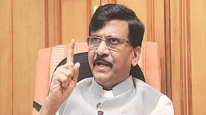 'शिवसेना और उसका चिन्ह छीनने के लिए 2 हजार करोड़ रुपये की हुई डील', संजय राउत का BJP और शिंदे गुट पर सनसनीखेज आरोप