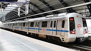 दिल्ली : 171 दिनों बाद दिल्ली-नोएडा और दिल्ली-वैशाली की ब्लू और पिंक लाइनों पर आज से दौड़ेगी मेट्रो