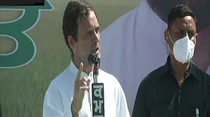 सिस्टम को बर्बाद कर रहे PM मोदी, किसान और गरीबों पर वार कर अमीर दोस्तों के लिए हो रहा रास्ता तैयार: राहुल गांधी