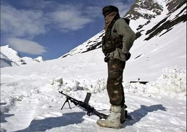 माइनस 20 डिग्री तापमान पर तैनात हैं भारत और चीन के हजारों सैनिक, लद्दाख में अभी भी जारी है गतिरोध