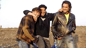 सिनेजीवन: 'बेल बॉटम' के कास्टिंग डायरेक्टर पर रेप का आरोप और देओल परिवार ने किया नई फिल्म का ऐलान
