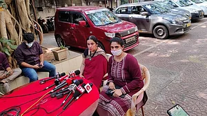वीडियो: सुशांत पर तो खूब शोर मचा रहे थे अर्नब, हमें भी तो इंसाफ चाहिए, मृतक आर्किटेक्ट की पत्नी का बयान