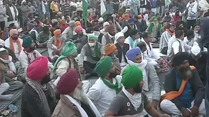 सरकार के साथ 7 घंटे की बैठक फिर रही बेनतीजा, किसान बोले- संशोधन नहीं, रद्द करना होगा कानून