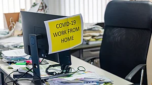 कोरोना महामारी ने जीवन-समाज सबकुछ बदल डाला, इस साल से चीजों के आकार लेने की संभावना