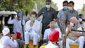 भारत बंद का समर्थन करते हुए राहुल बोले- असहनीय है अन्नदाता से अत्याचार-अन्याय, ‘अदानी-अंबानी कृषि कानून’ वापस लो!