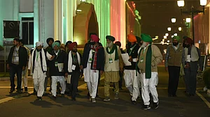 किसानों के साथ पांचवे दौर की वार्ता भी बेनतीजा, 9 दिसंबर को सरकार ने फिर से बात का दिया प्रस्ताव