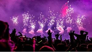 दिल्ली में नए साल का जश्न मनाने से पहले DDMA की ये गाइडलाइंस जरूर पढ़ें, नाइट कर्फ्यू के साथ कई पाबंदियां लगीं