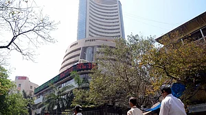 अर्थ जगत की 5 बड़ी खबरें: शेयर बाजार की जबरदस्त वापसी और टेलीग्राम ने ब्लॉक किए सैकड़ों पब्लिक कॉल