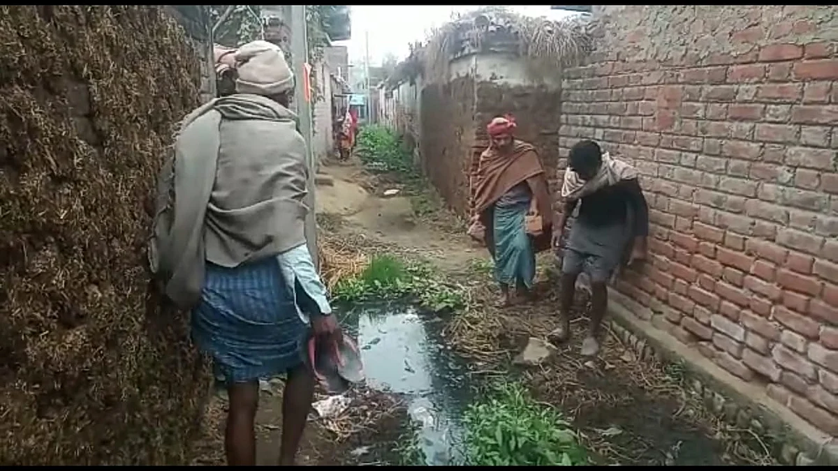 पटना में ही दम तोड़ चुका है नीतीश का सात निश्चय और शराबबंदी, ग्रामीण क्षेत्र की बदहाली की दास्तां आंख खोलने वाली