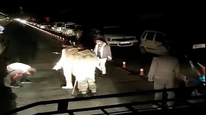 हिमाचल के अटल सुरंग का एक हैरान करने वाला वीडियो वायरल, पुलिसकर्मियों ने किया कुछ ऐसा कि जानकर चौंक जाएंगे आप