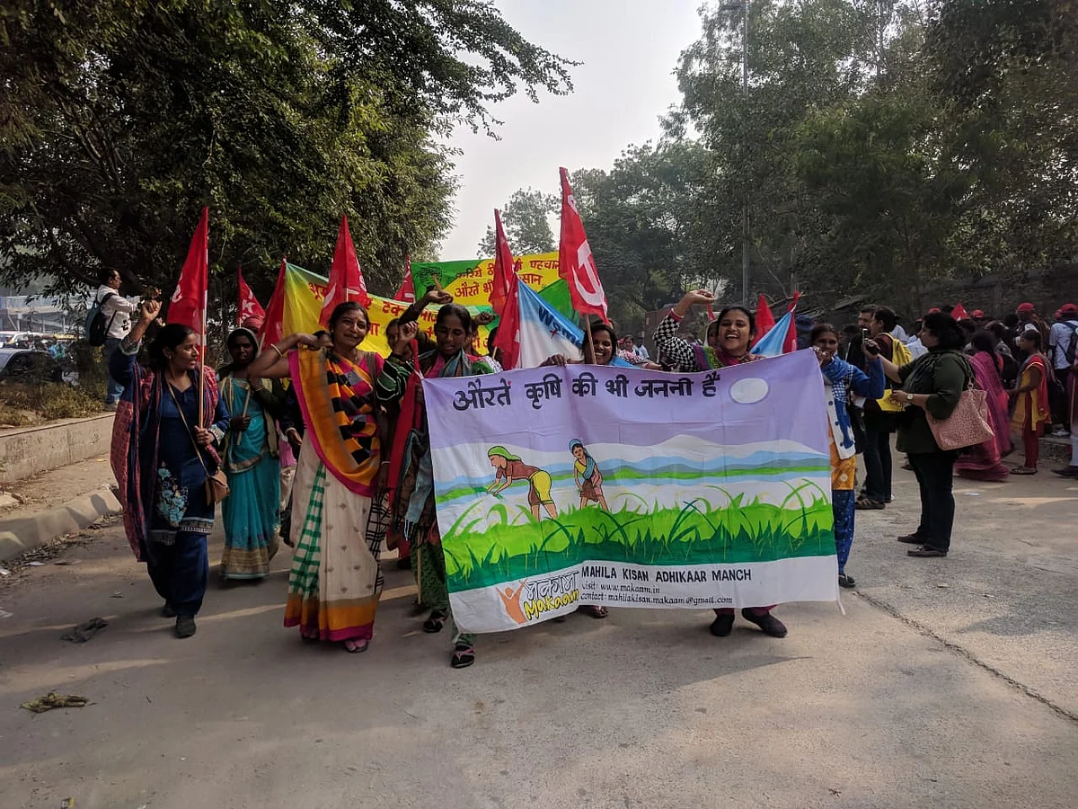 किसान आंदोलन के बीच आखिर क्यों नहीं हो रही महिला किसानों की चर्चा!