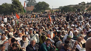 वीडियो: उत्तर प्रदेश के बड़ौत में किसानों के समर्थन में महापंचायत, उमड़ा जनसैलाब, देखें एक्सक्लूसिव रिपोर्ट