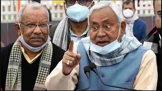 बिहारः सुशासन राज का ‘तुगलकी’ फरमान, सरकारी कर्मियों को  साल में 2 बार साबित करना होगा कार्यक्षमता