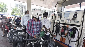 अर्थ जगत की 5 बड़ी खबरें: टाटा मोटर्स को मिला नया सीईओ-प्रबंध निदेशक और पेट्रोल-डीजल की कीमत में फिर लगी आग!