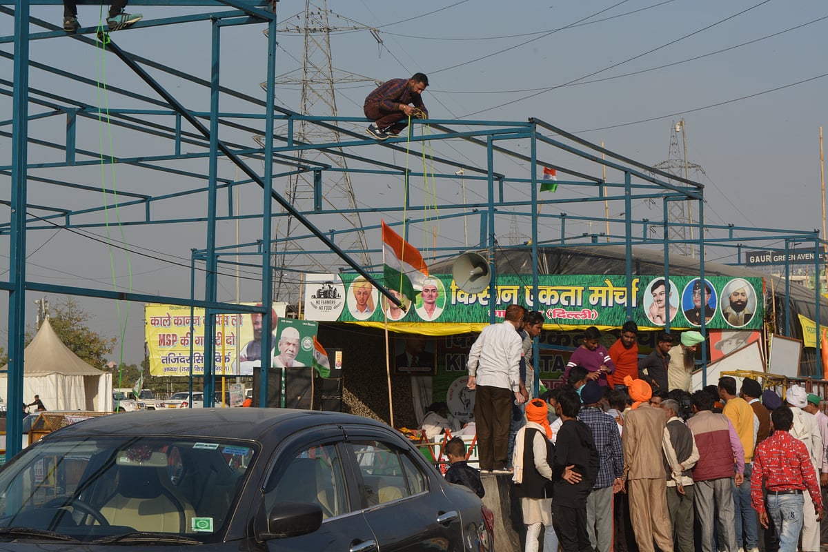 न ऊष्मा खत्म हुई है न ऊर्जा, अंदर ही अंदर एक राजनीतिक आंदोलन भी बनने लगा है किसानों का संघर्ष